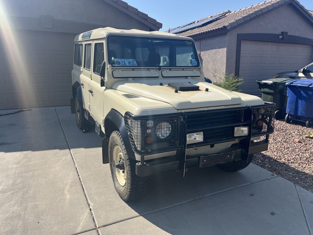 1988 land rover defender suv white