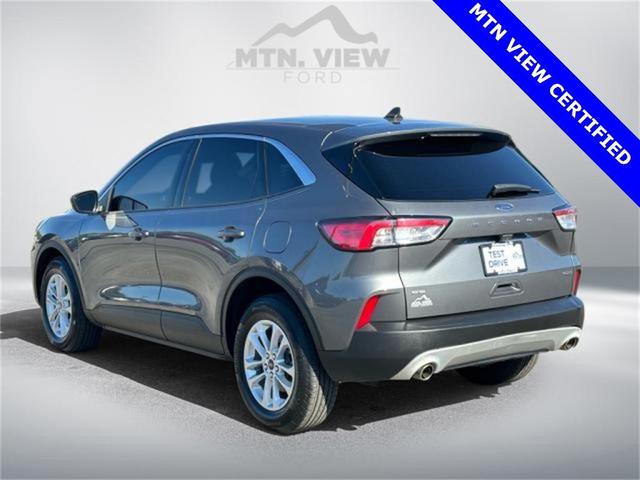 2021 ford escape se