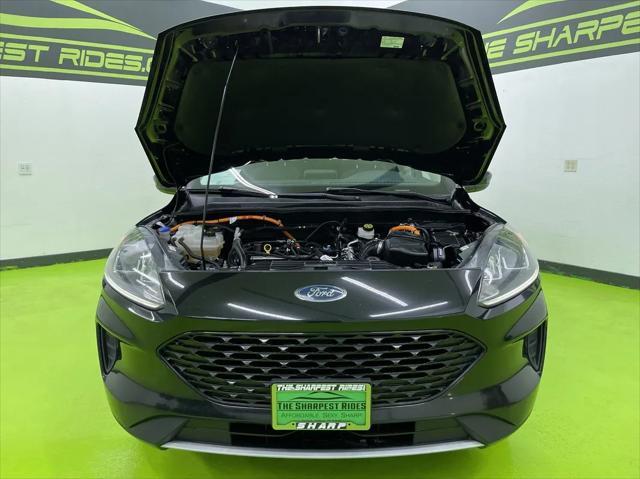 2020 ford escape se