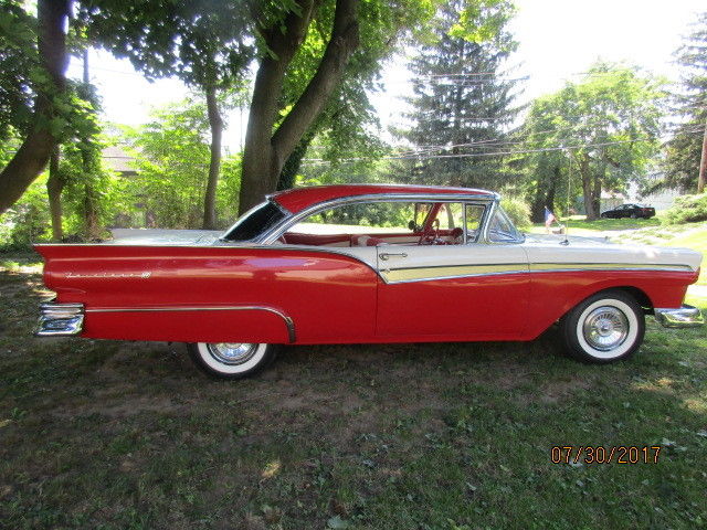 vintage 1957 ford club victoria 2 door hardtop