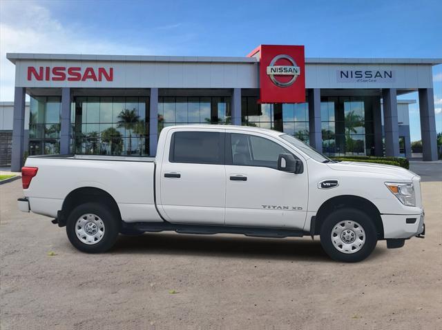 2022 nissan titan xd sv