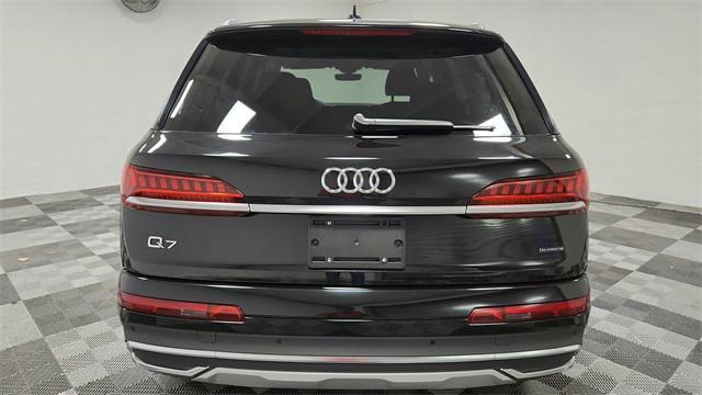 2024 audi q7 45 premium