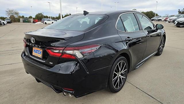 2023 toyota camry se