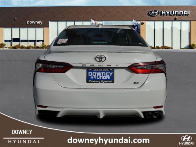 2022 toyota camry se