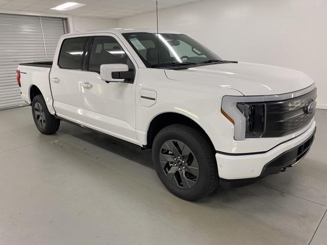 2023 ford f-150 lightning lariat