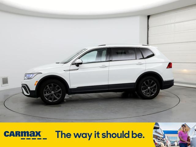 2022 volkswagen tiguan se