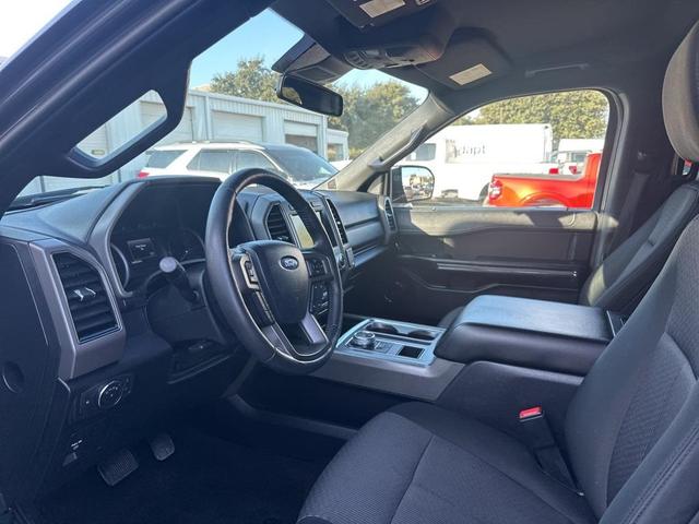 2020 ford expedition xlt