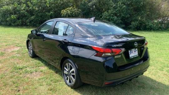 2023 nissan versa sv