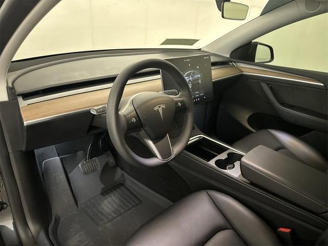 2024 tesla model y base
