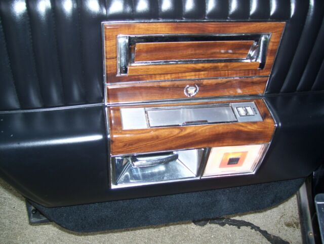 1989 cadillac brougham, 307v-8, 107,000 original miles
