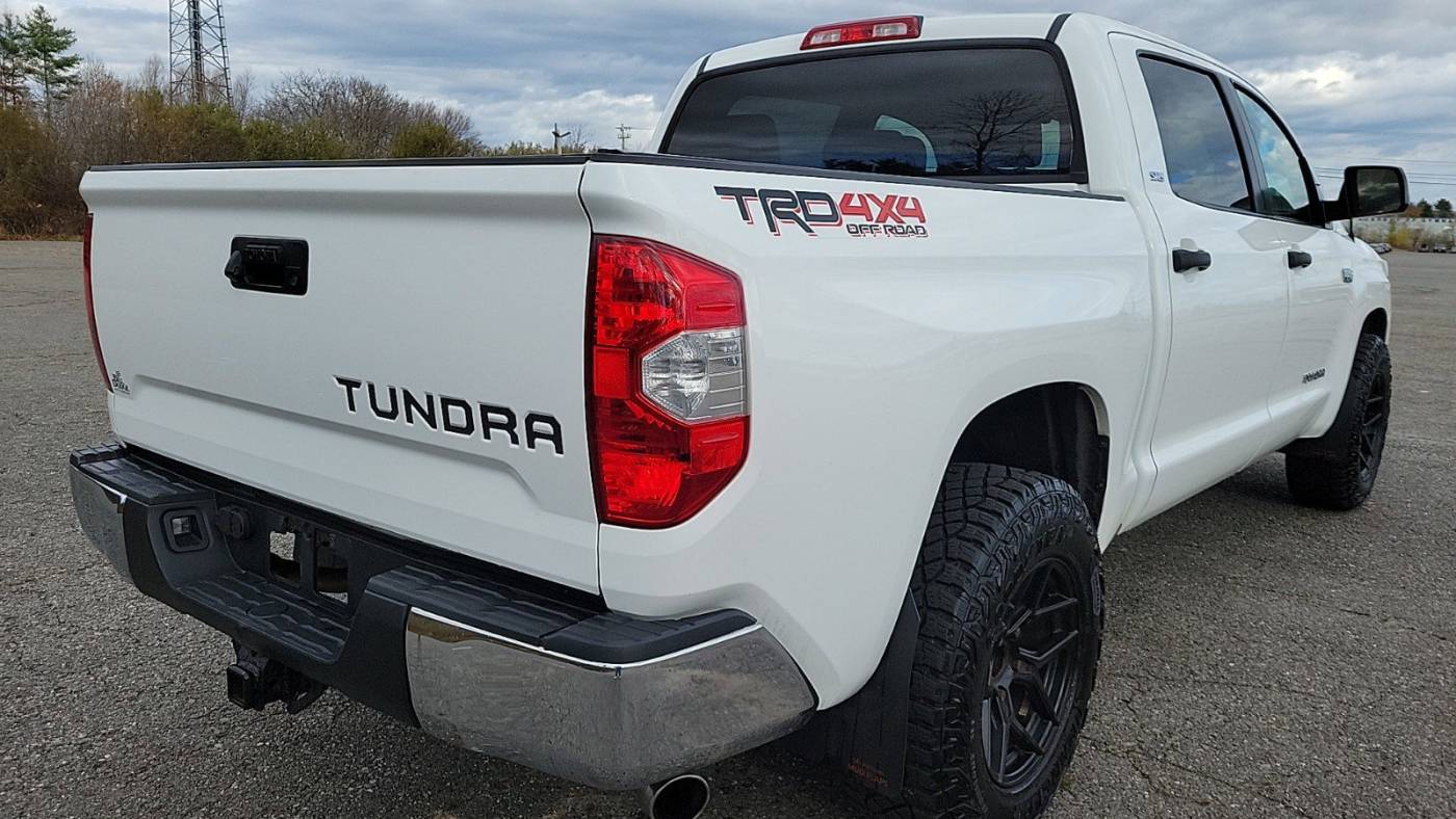 2016 toyota tundra sr5