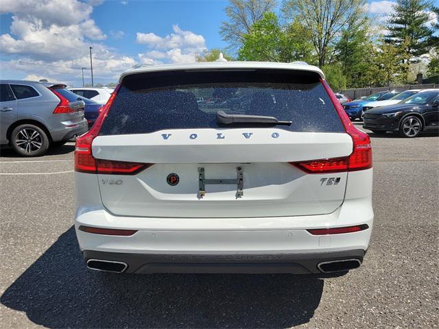 2021 volvo v60 cross country t5