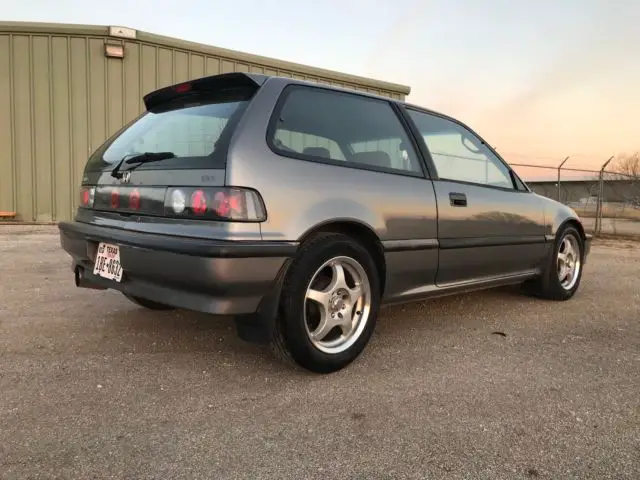 1991 honda civic dx hatchback 1.5l 5 speed ice cold ac runs great! super clean!!