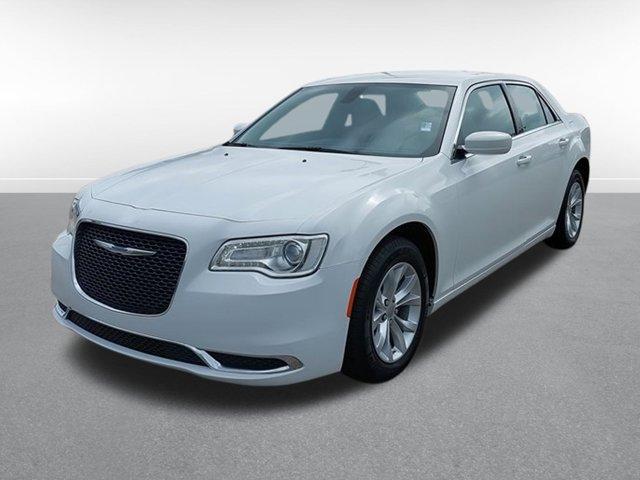 2023 chrysler 300 touring