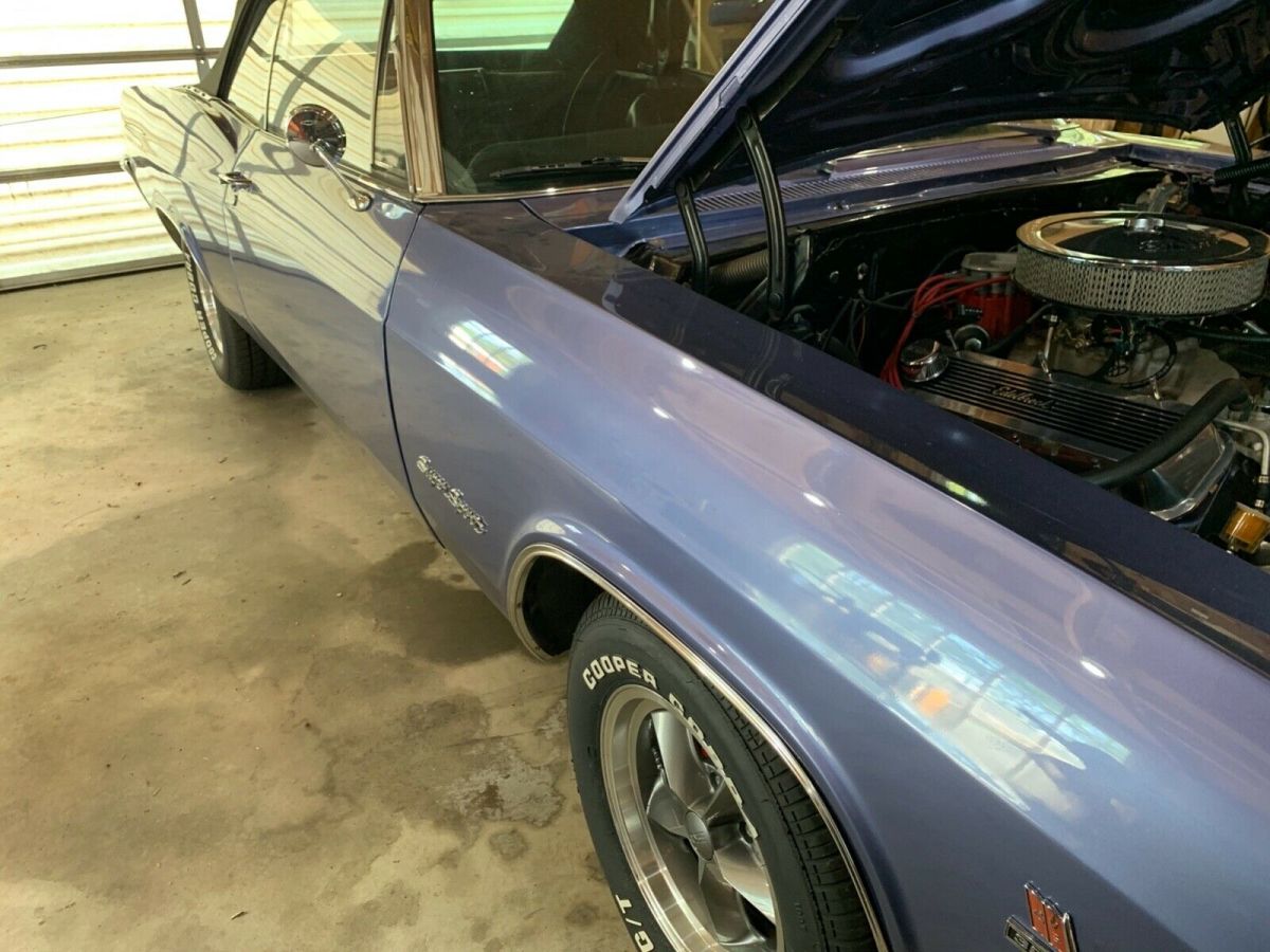 1966 chevrolet impala deluxe ss trim