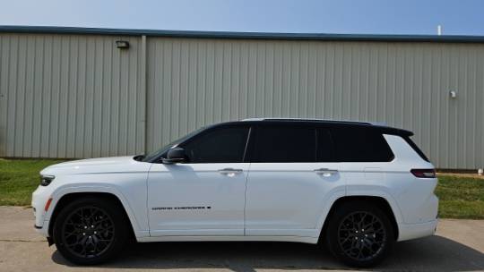 2023 jeep grand cherokee l summit