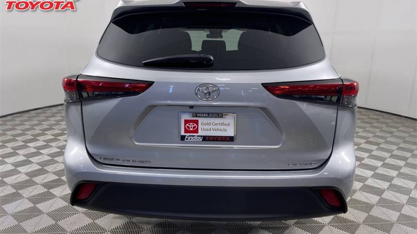 2023 toyota highlander le