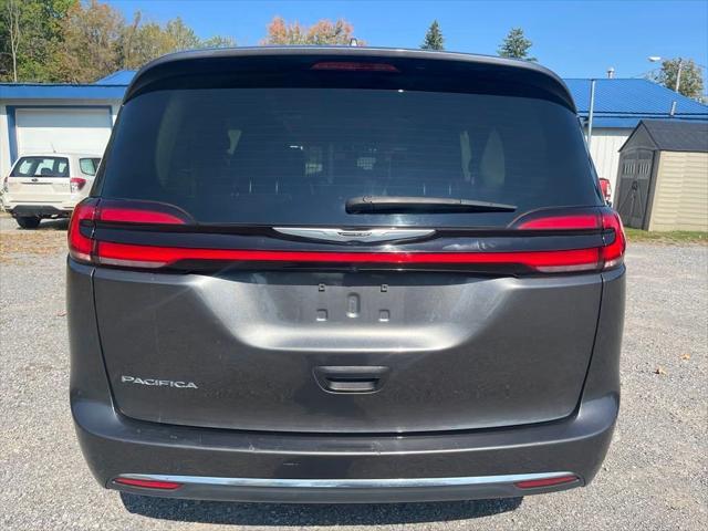 2022 chrysler pacifica touring l