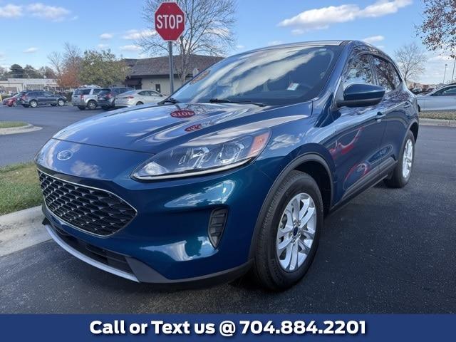 2020 ford escape se