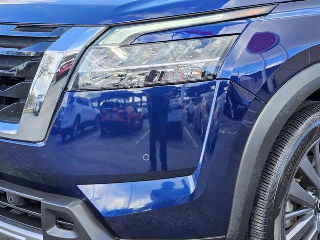 2023 nissan pathfinder sl