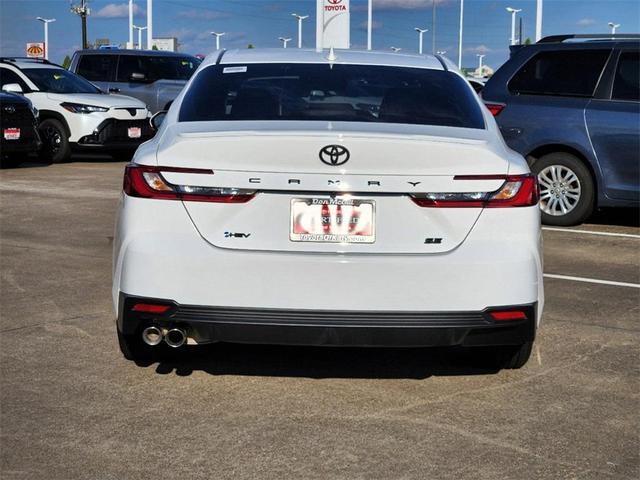 2025 toyota camry se