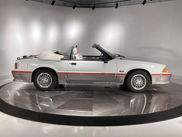 1988 ford mustang gt
