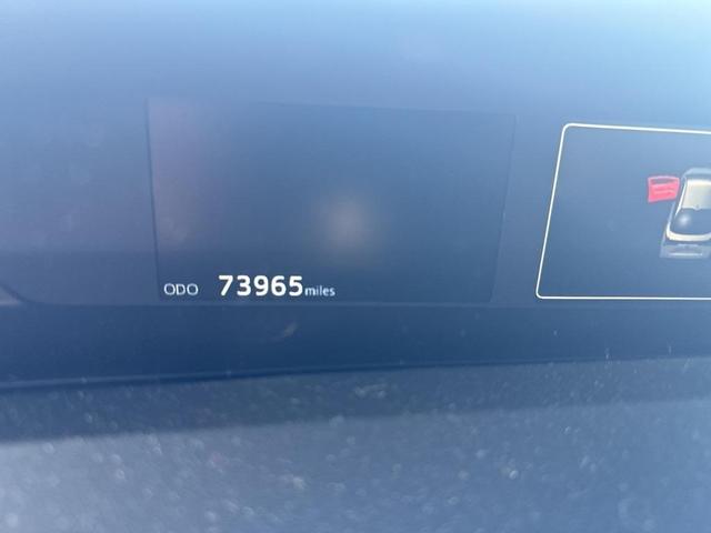 2019 toyota prius le