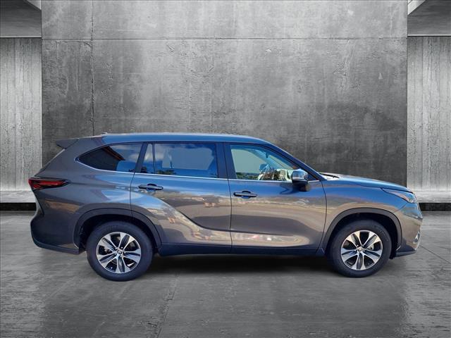 2024 toyota highlander xle