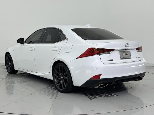 2019 lexus is 300 base