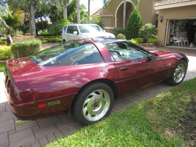 1993 40th anniversary corvette - mint condition, 49k miles, new tires & brakes