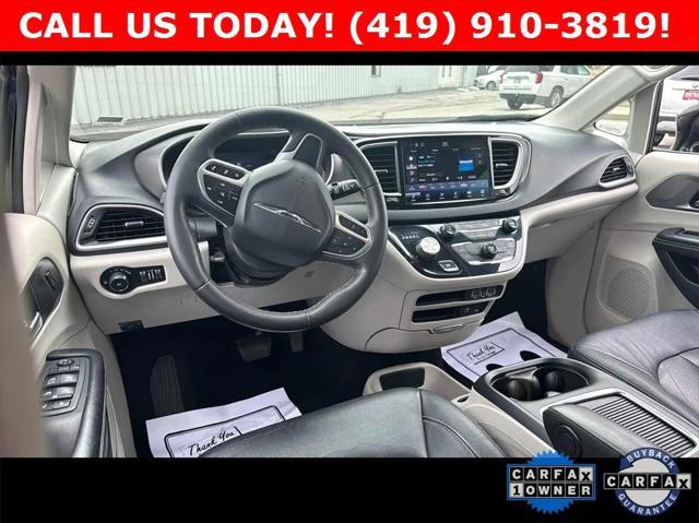 2022 chrysler pacifica touring-l