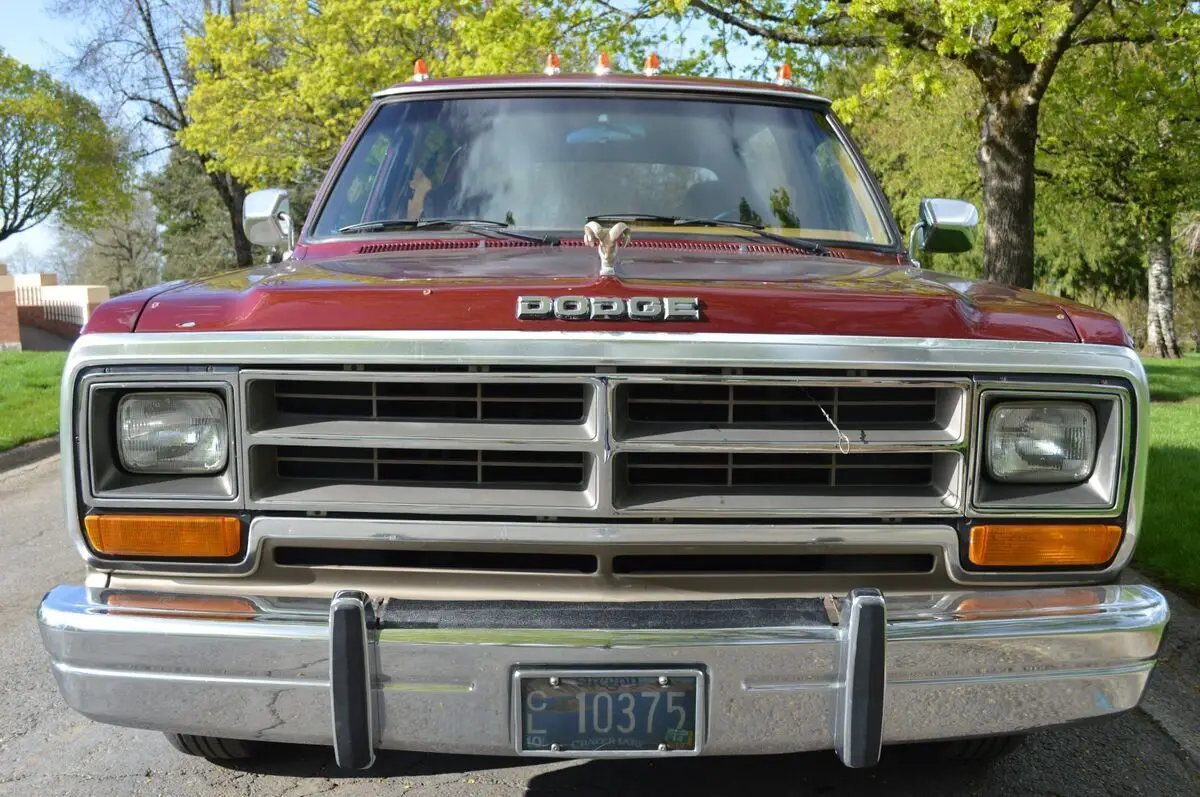 1988 dodge ramcharger 150 le