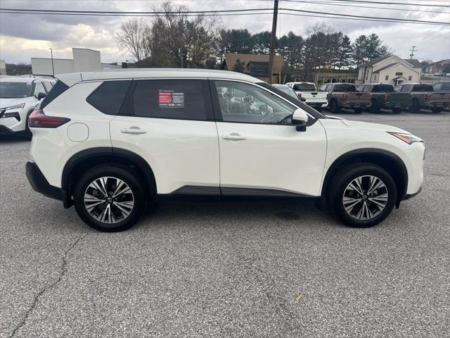 2022 nissan rogue sv