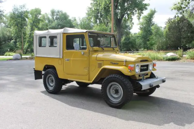 1982 toyota land cruiser fj43 with hardtop & soft top!!!