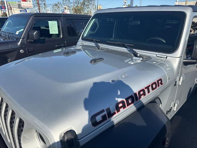 2023 jeep gladiator sport