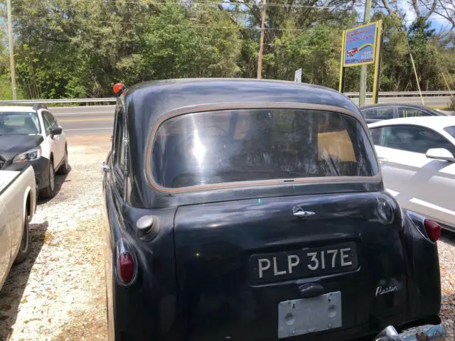 1967 austin fx 4 british taxi
