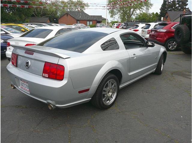 2006 ford mustang gt premium