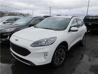 2020 Ford Escape titanium