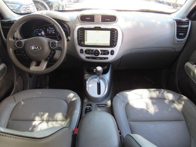 2016 kia soul ev +