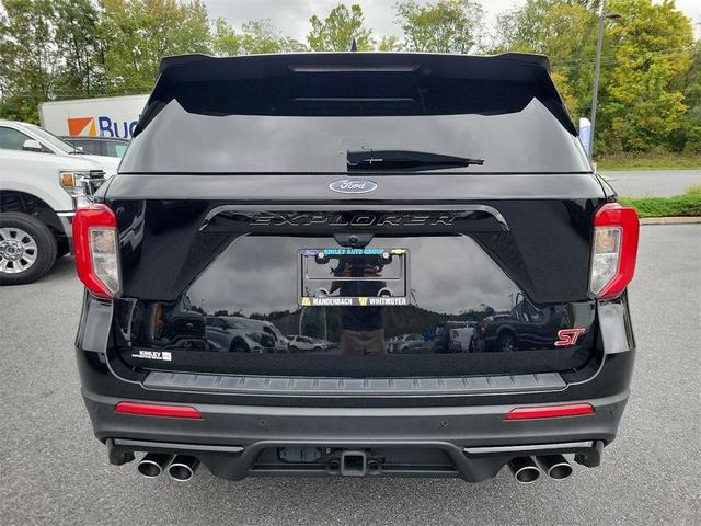2022 ford explorer st