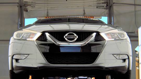 2017 Nissan se