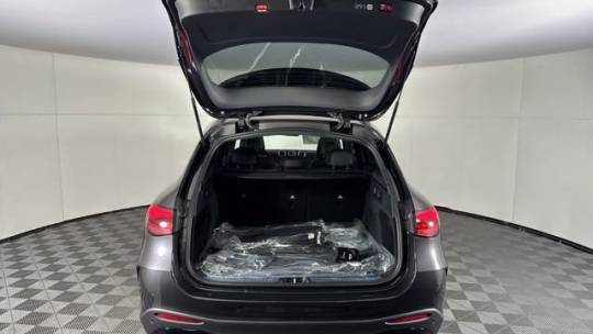 2025 Mercedes-Benz GLC glc 300