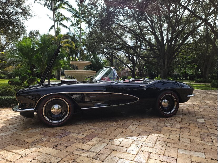 1962 chevrolet corvette convertible