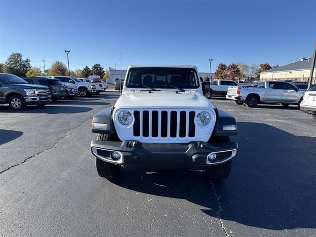 2023 jeep gladiator sport
