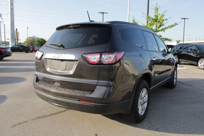 used 2017 chevrolet traverse fwd ls indianapolis, in 46240 for sale in indianapolis, indiana