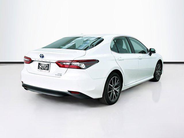 2023 toyota camry hybrid xle