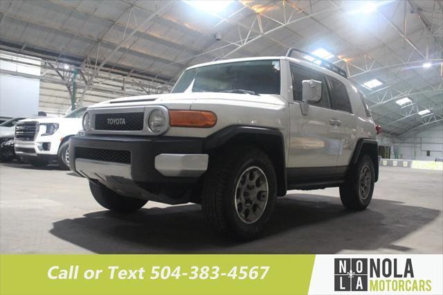 2011 toyota fj cruiser base