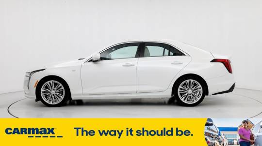 2022 Cadillac CT4