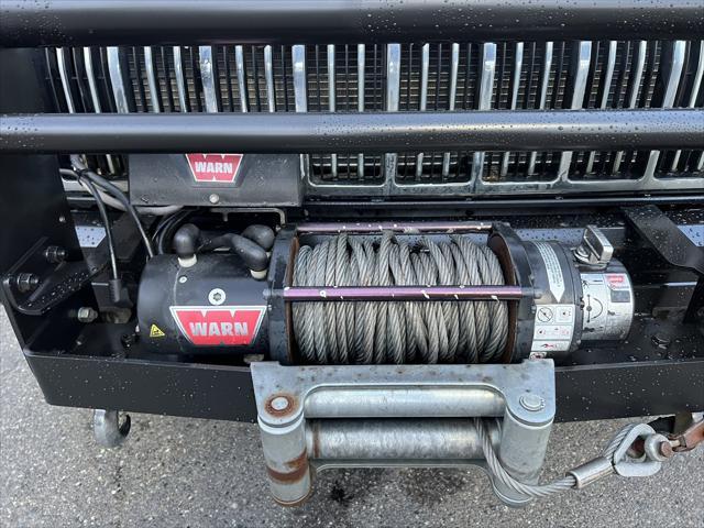 1989 jeep comanche base