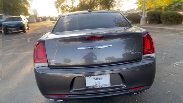 2016 chrysler 300 s